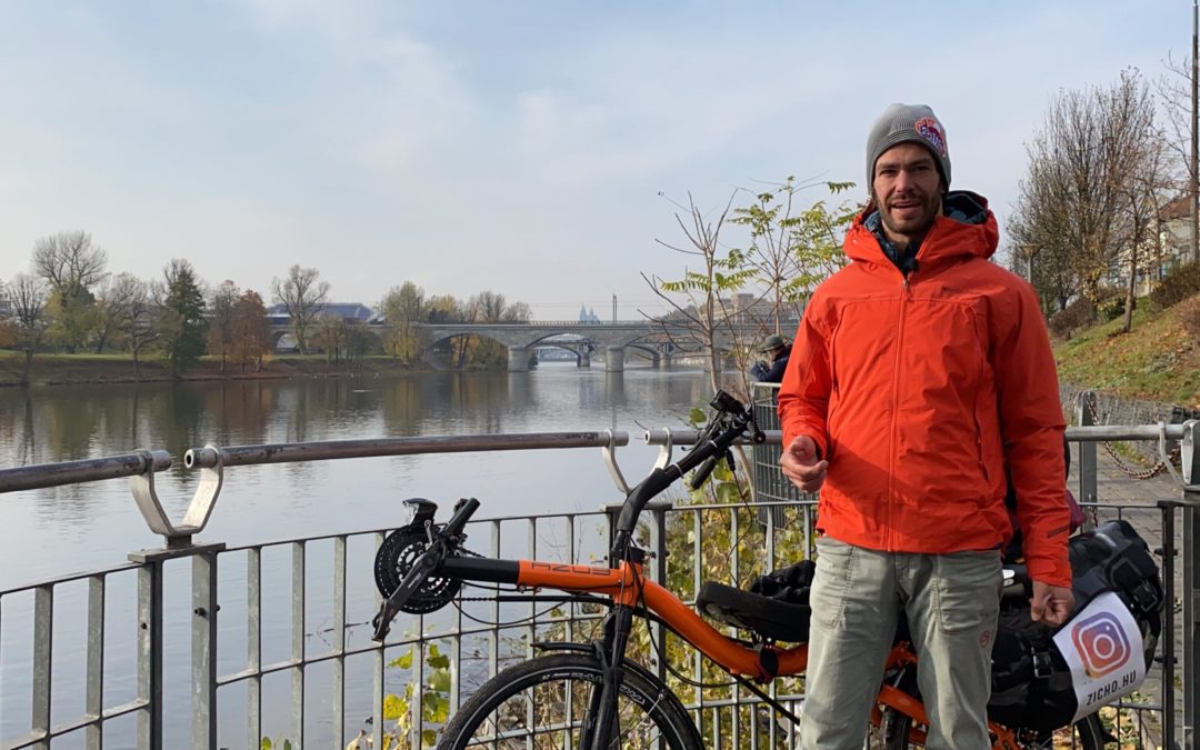 Viktor Zichó is cycling to Nordkapp in winter