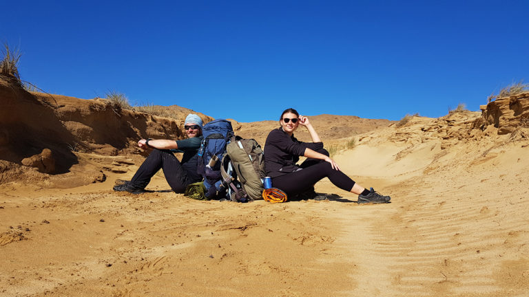 We walked and canoed 1.700 km along the North Island of New Zealand, cycled another 1.500 km along the South Island and trekked another 100 km on Stewart Island.