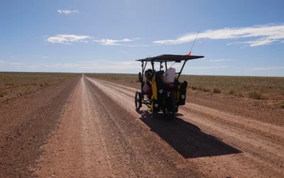 Crossing the Australian continent on recumbent trikes