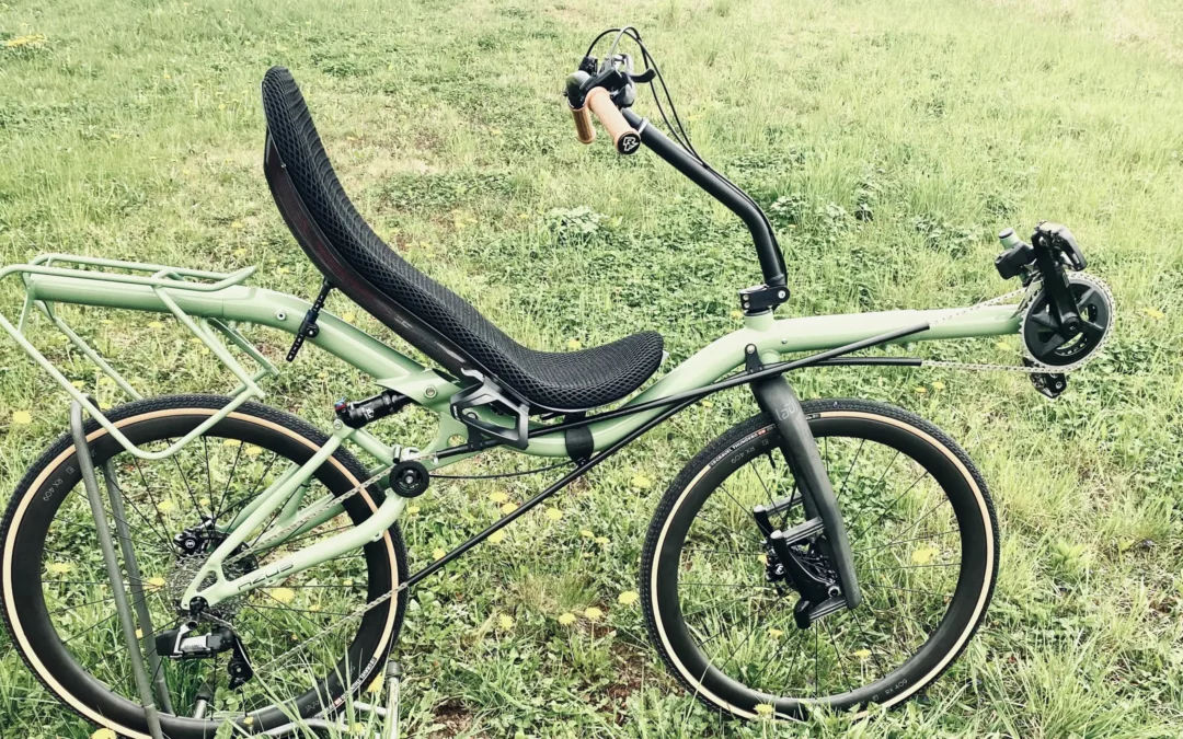 Ride gravel in comfort and style on the AZUB MAX 700